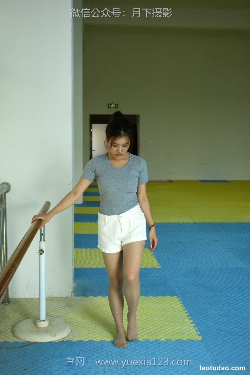 图片[3]-月下摄影 NO.001 茜茜~舞蹈热身作为拉拉队长，每天必修课就是加强舞蹈训练！[111P+1V／3.68GB]-绅士图