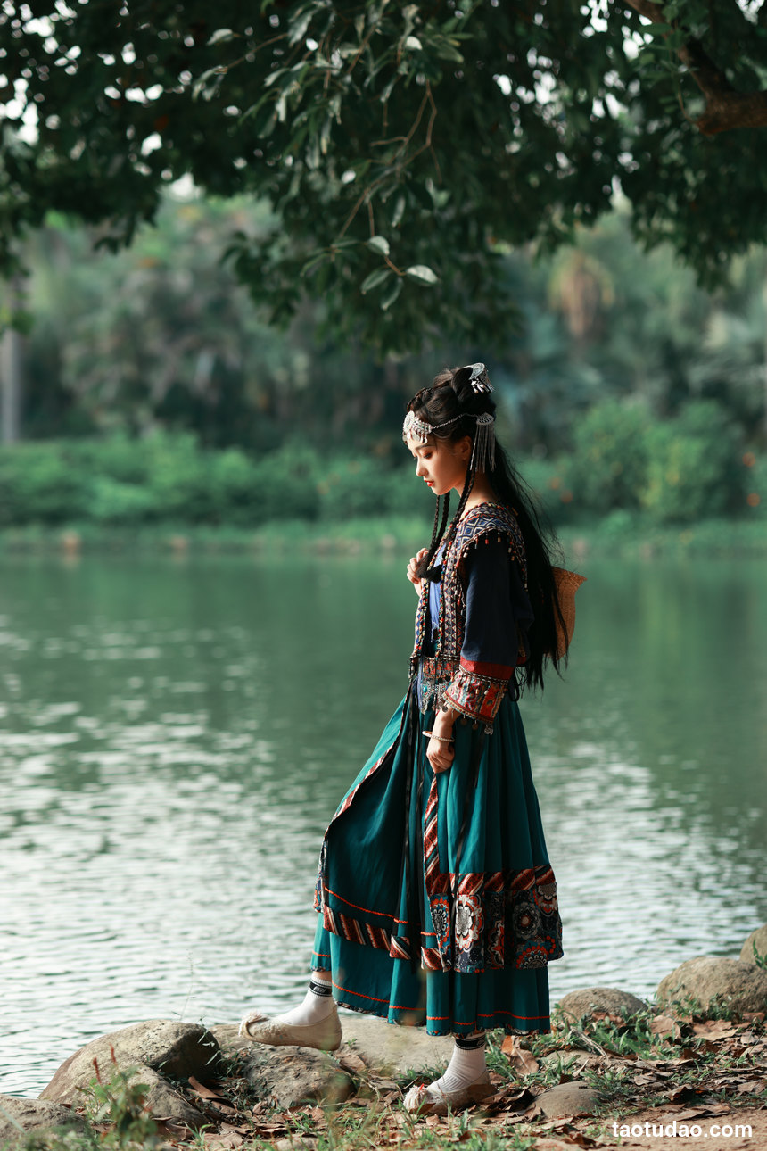 图片[2]-[YITUYU艺图语]2022.11.14 容颜 大歪歪哥[44+1P／364MB]-绅士图