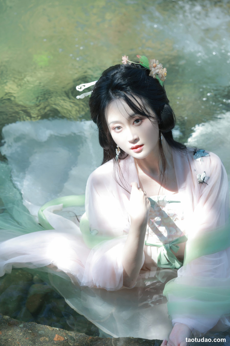 图片[4]-[YITUYU艺图语]2023.02.25 长安灯夜 李lee[26+1P／252MB]-绅士图