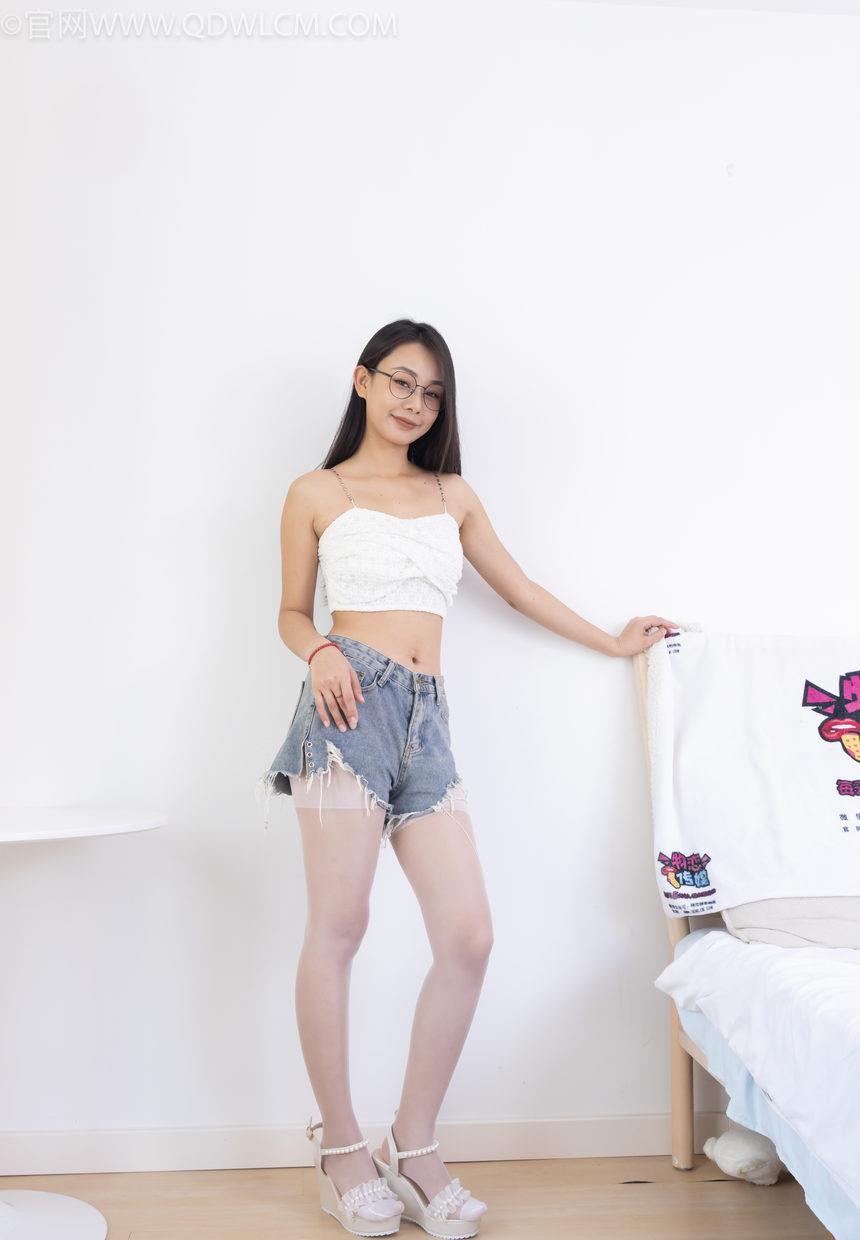 图片[4]-物恋传媒 NO.2310 岚岚-两双高跟凉鞋、薄白丝（脚尖加固款）、薄黑丝（脚尖微加固款）、裸足[170P-1V-4.82G]-绅士图