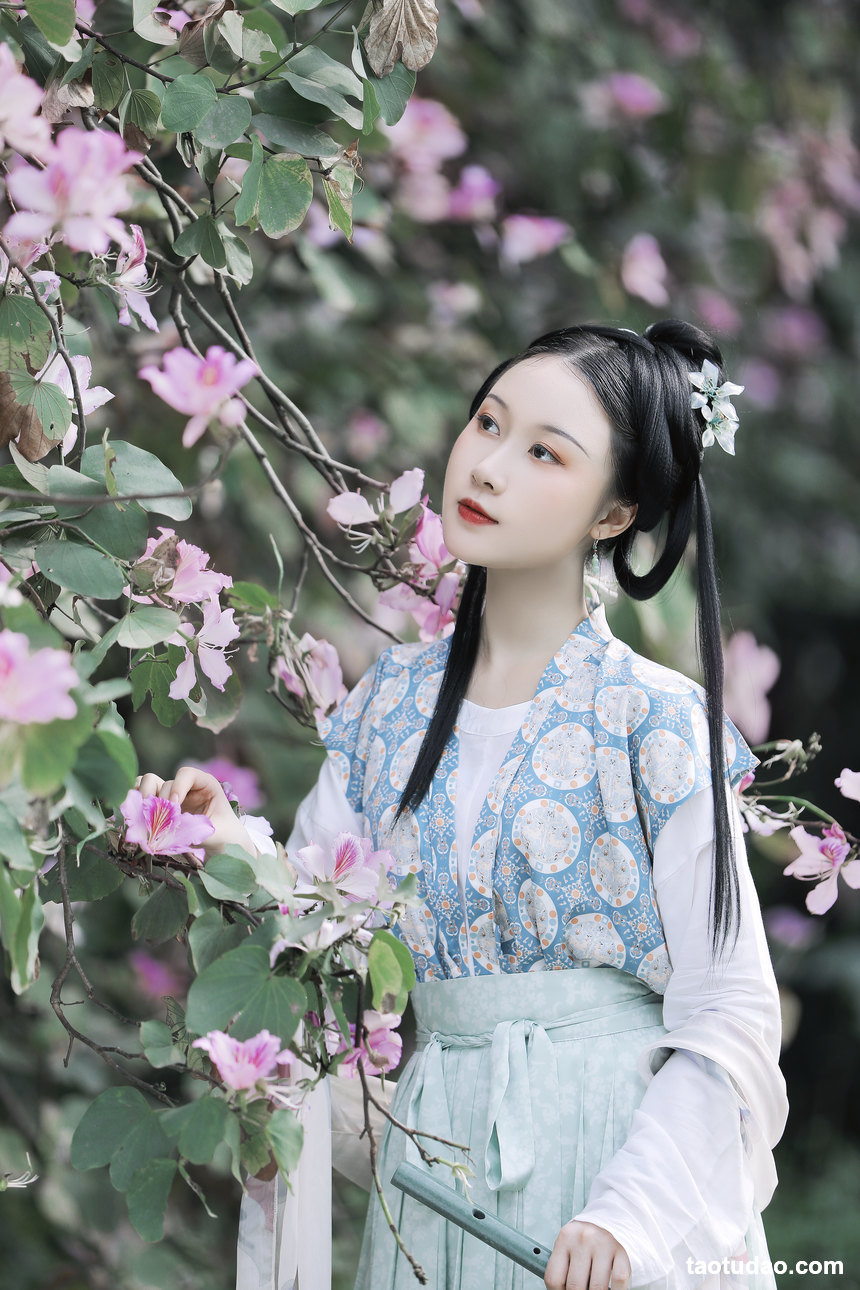 图片[3]-[YITUYU艺图语]2022.04.25 春庭暮 涵涵[19+1P／265MB]-绅士图