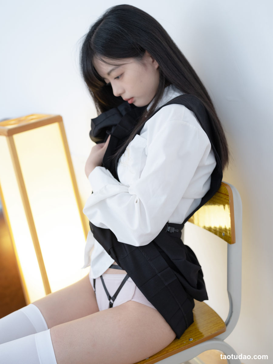 少女秩序 - 晞可-束缚衣 [94P-1.42G]-绅士图
