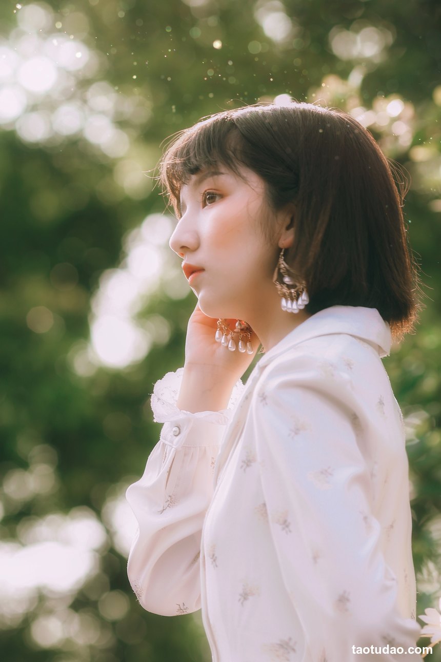 图片[2]-[YITUYU艺图语]2022.10.19 少女的裙摆 橄米[24+1P／100MB]-绅士图