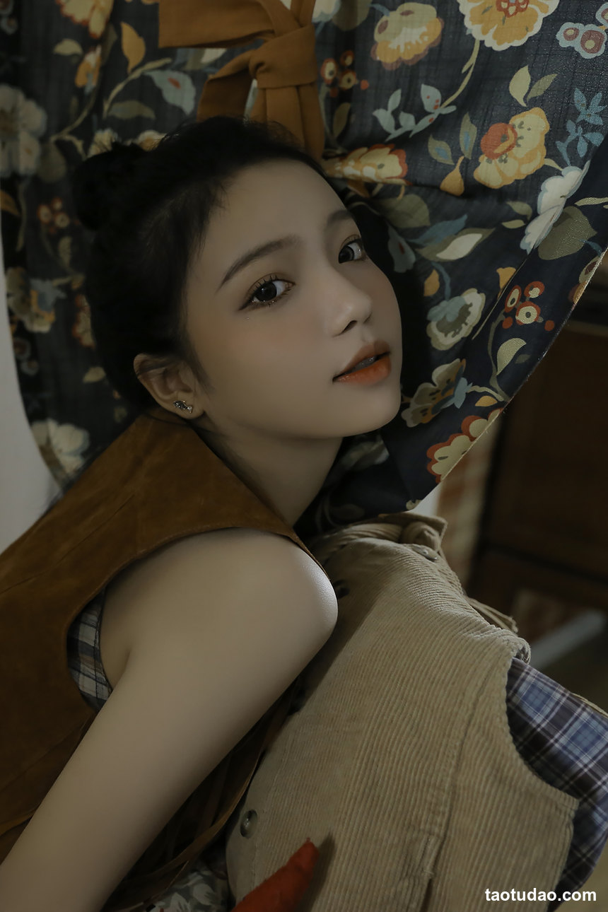 图片[4]-[YITUYU艺图语]2022.08.03 任意门 兮嘻嘻-[19+1P／85.8MB]-绅士图