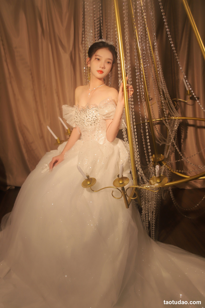 图片[3]-[YITUYU艺图语]2023.01.05 Young and beautiful ccc[21+1P／218MB]-绅士图