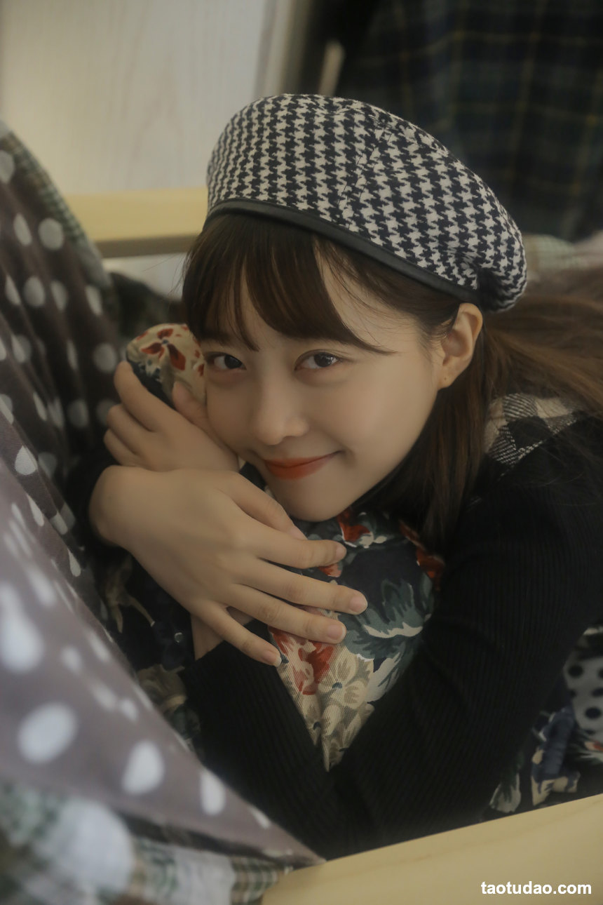 图片[4]-[YITUYU艺图语]2022.06.24 想和你一起在四月吹春风 清青琴玖[25+1P／532MB]-绅士图