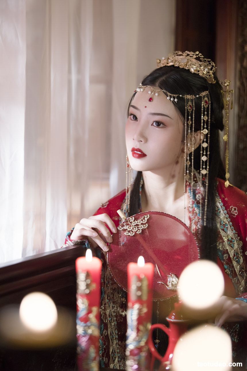 图片[2]-[YITUYU艺图语]2022.04.26 嫁衣 芝芝琪[21+1P／354MB]-绅士图