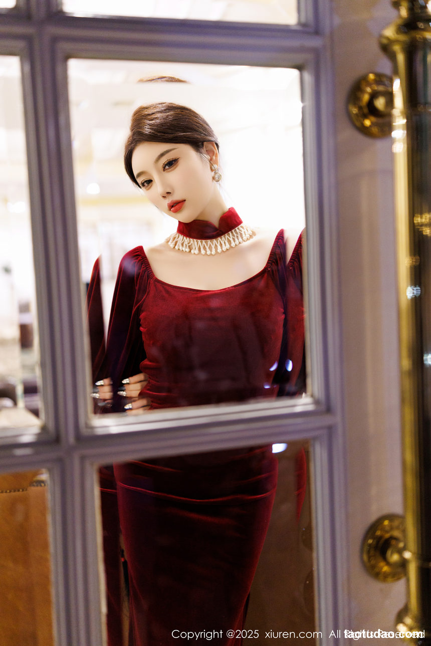 图片[2]-[XiuRen秀人网] 2025.01.26 No.9831 杨晨晨Yome [90+1P]-绅士图