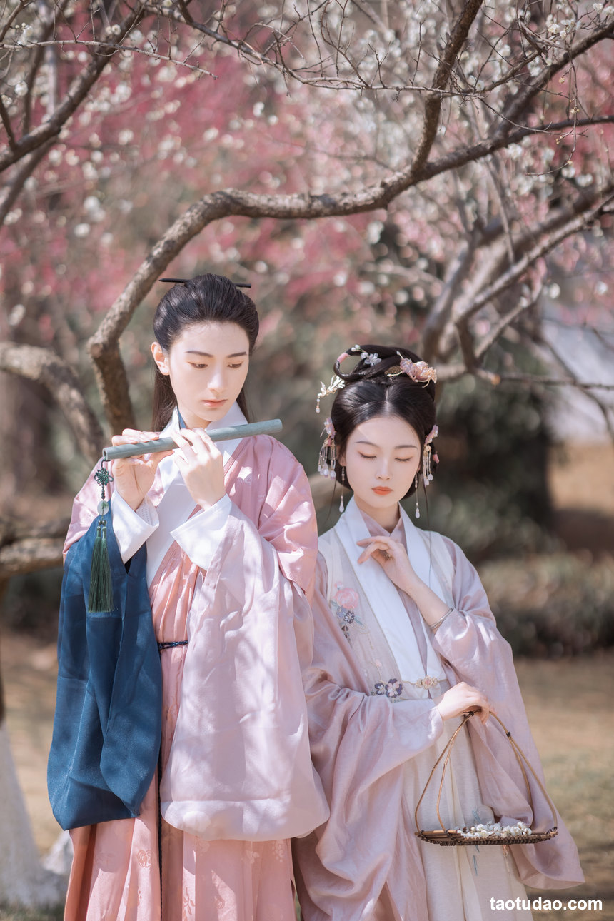 图片[4]-[YITUYU艺图语]2022.04.25 折梅赠君 汀贰[38+1P／333MB]-绅士图