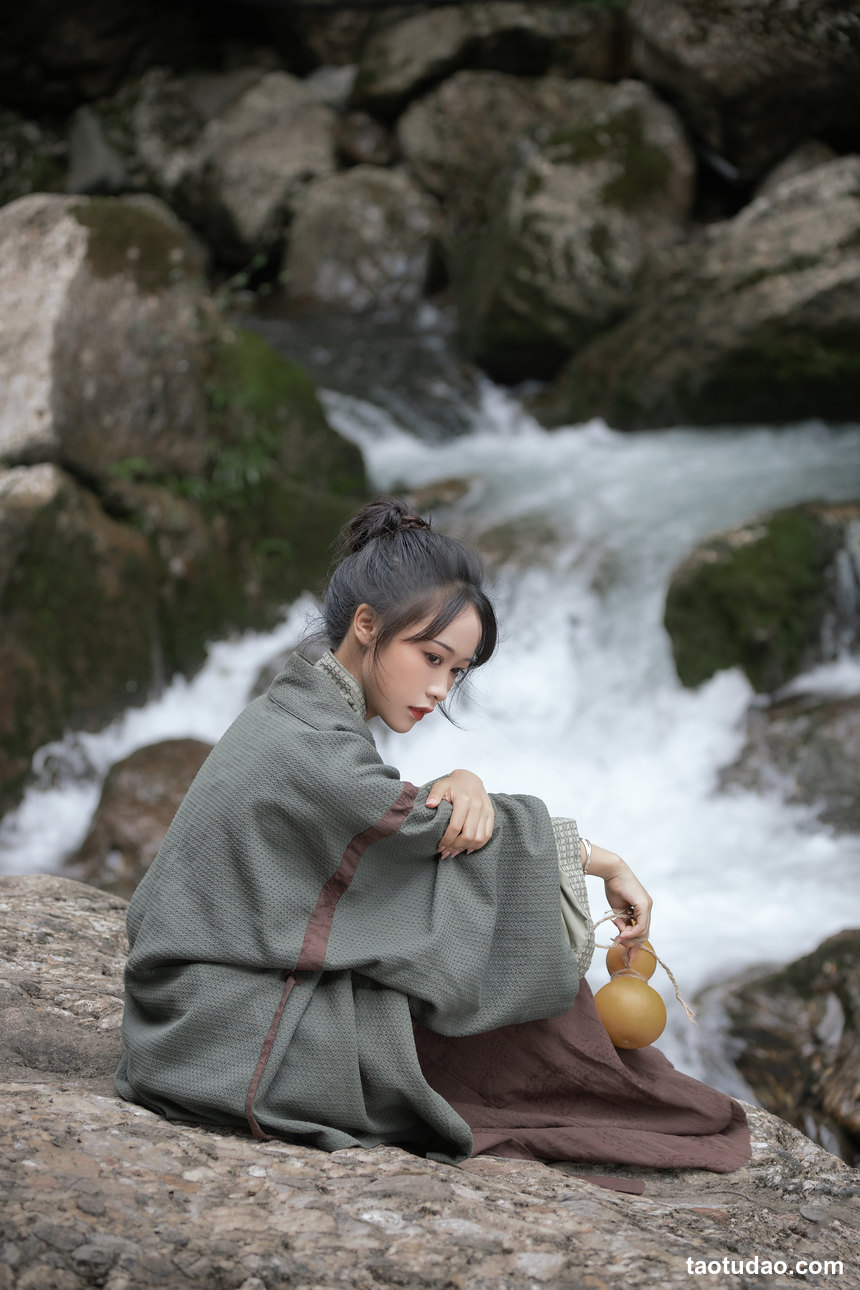 图片[2]-[YITUYU艺图语]2022.08.13 上山 梨一依[37+1P／505MB]-绅士图