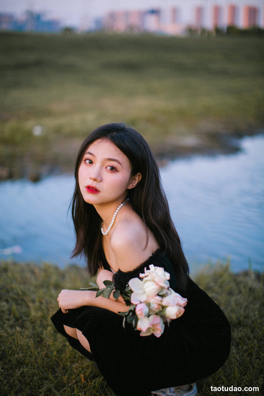 图片[3]-[YITUYU艺图语]2022.07.14 少女与花 夏芸是只小考拉[24+1P／313MB]-绅士图