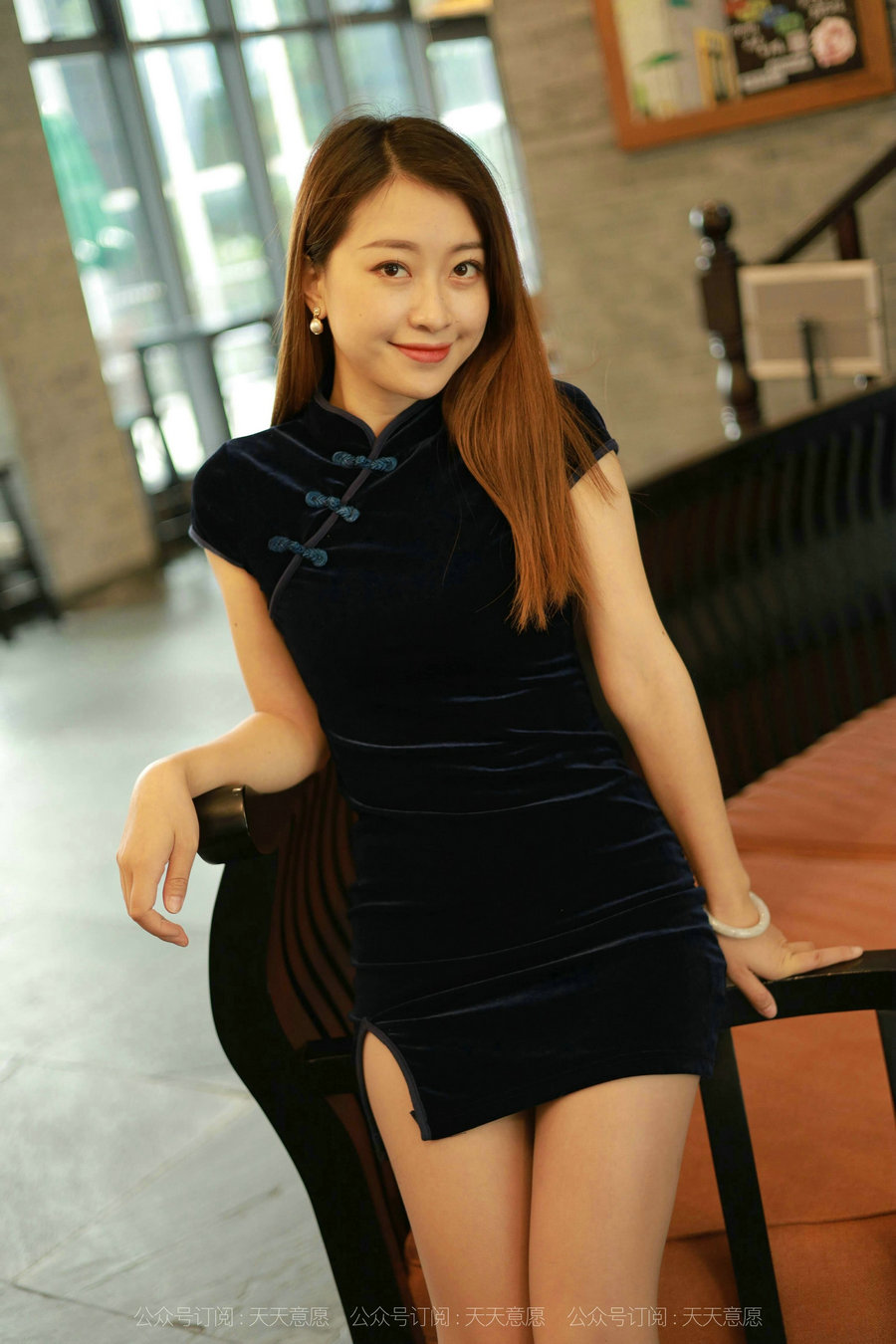 IESS异思趣向 - 模特：小婕《旗袍下午茶》/ 84P-106MB / 机构-艺库