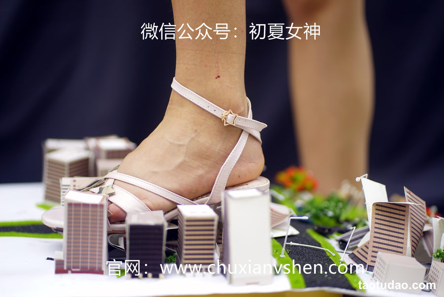 图片[3]-初夏女神 NO.066 点点 误入小人国[110P+1V／4.11GB]-绅士图