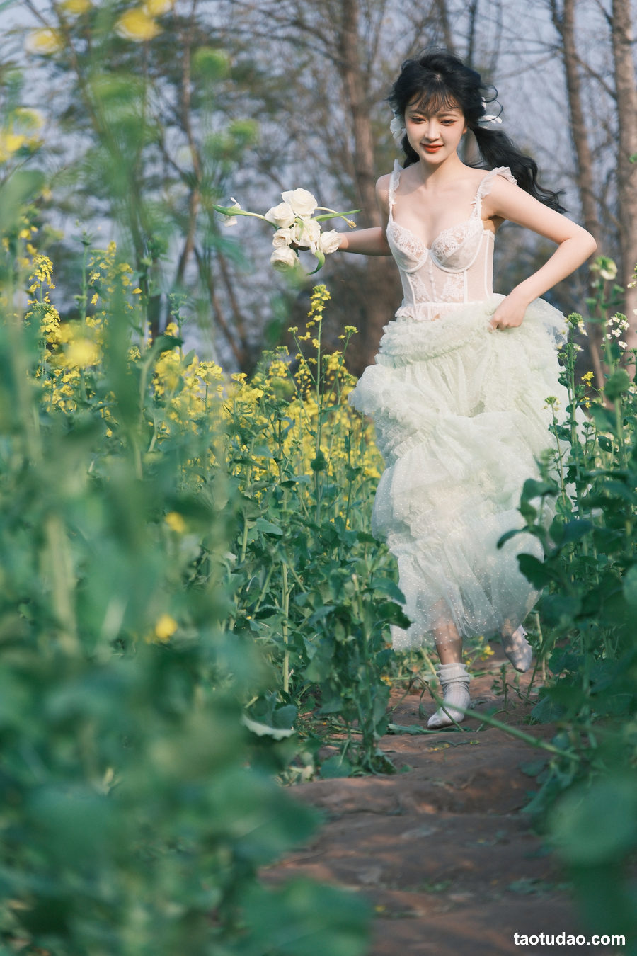 图片[4]-[YITUYU艺图语]2023.03.21 花田间 星之卡桃[19+1P／539MB]-绅士图