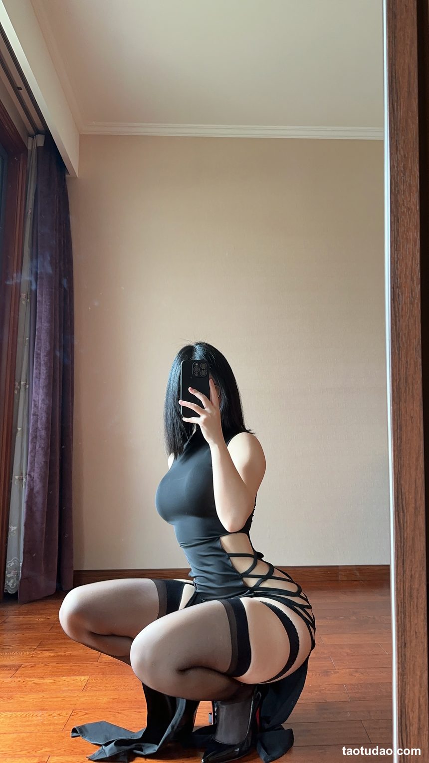 图片[3]-俏妞qiaoniuTT – 国风黑丝开叉旗袍 [30P-129MB]-绅士图