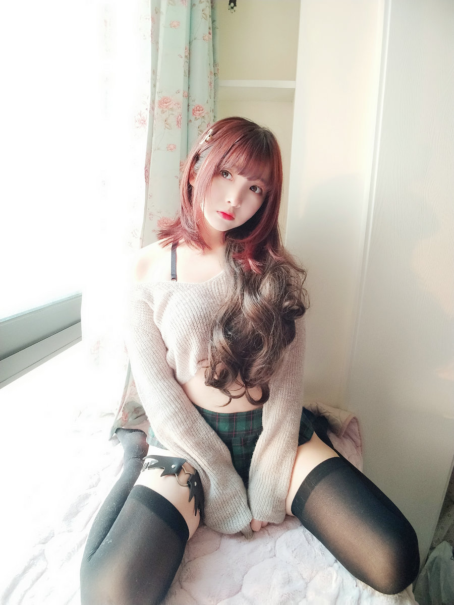 二次元美女古川kagura - 性感毛衣 / 40P-147MB / cos萌妹-绅士图