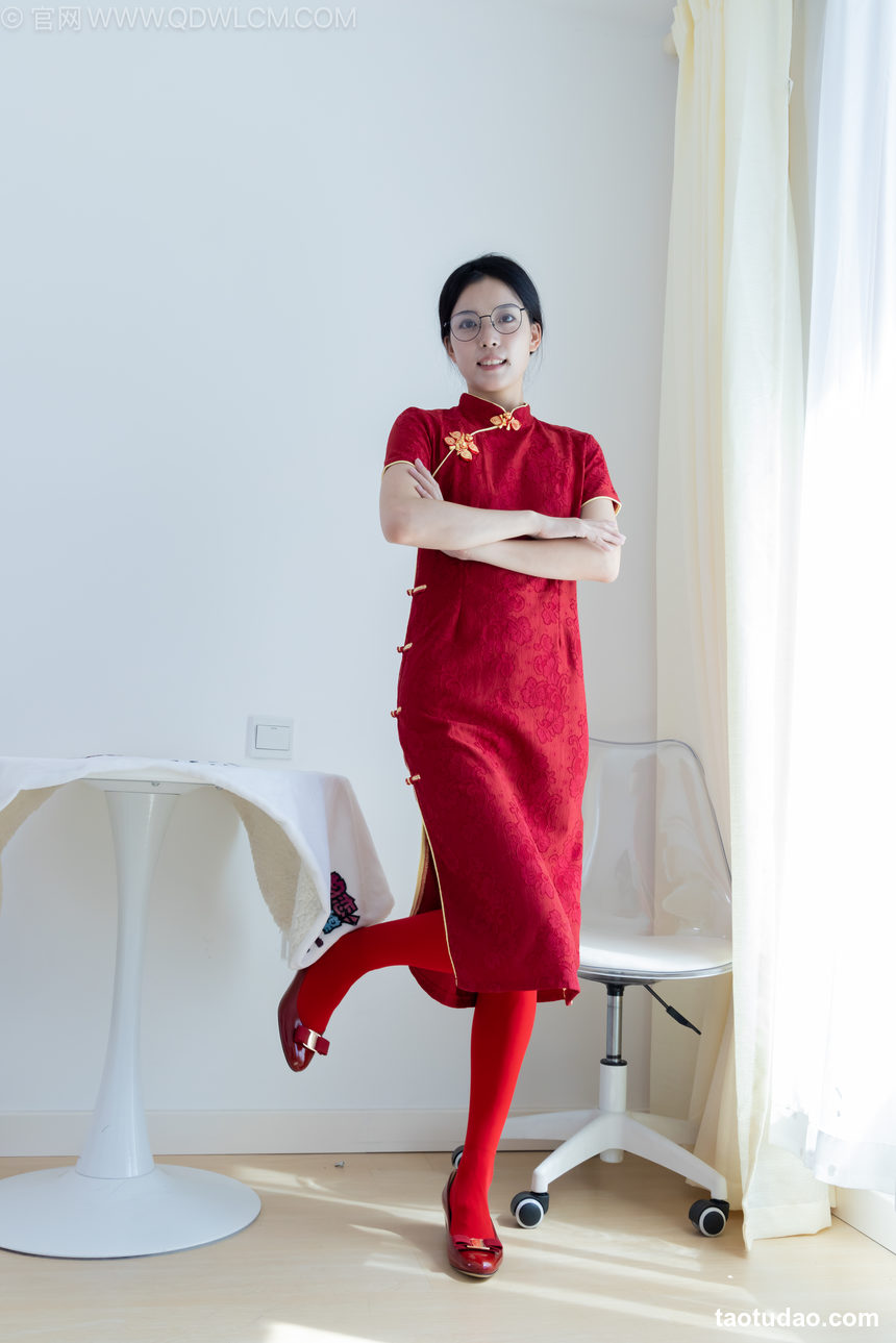 图片[3]-物恋传媒 NO.2236 茯苓-红色低跟鞋、厚款红色丝、皮筋绑脚老头乐挠脚剧情[161P-1V-4.06G]-绅士图