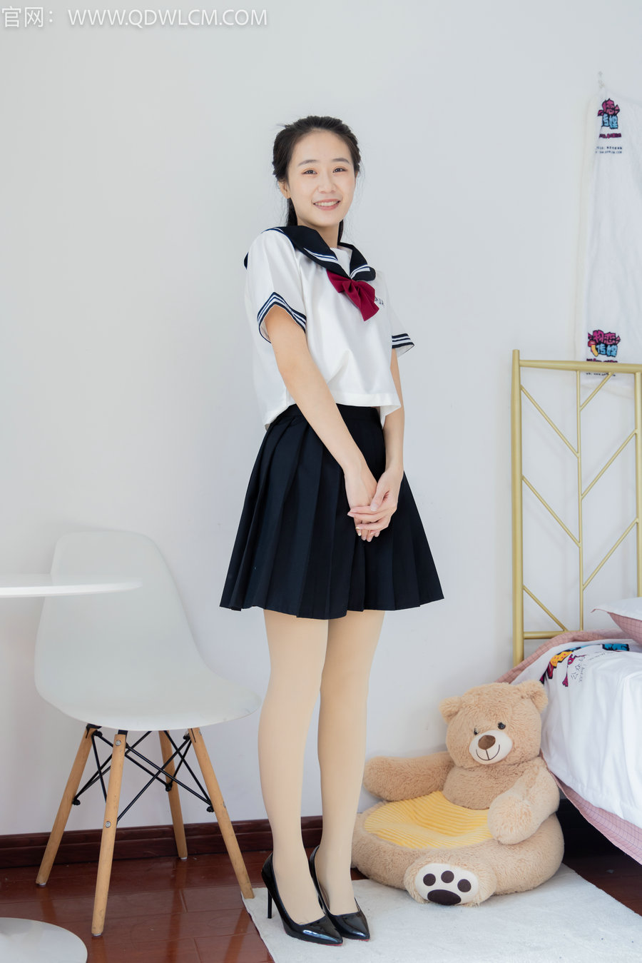 物恋传媒 No.1407 菜菜-青涩初恋 / 147P1V-3.29GB / 丝袜丝足-绅士图