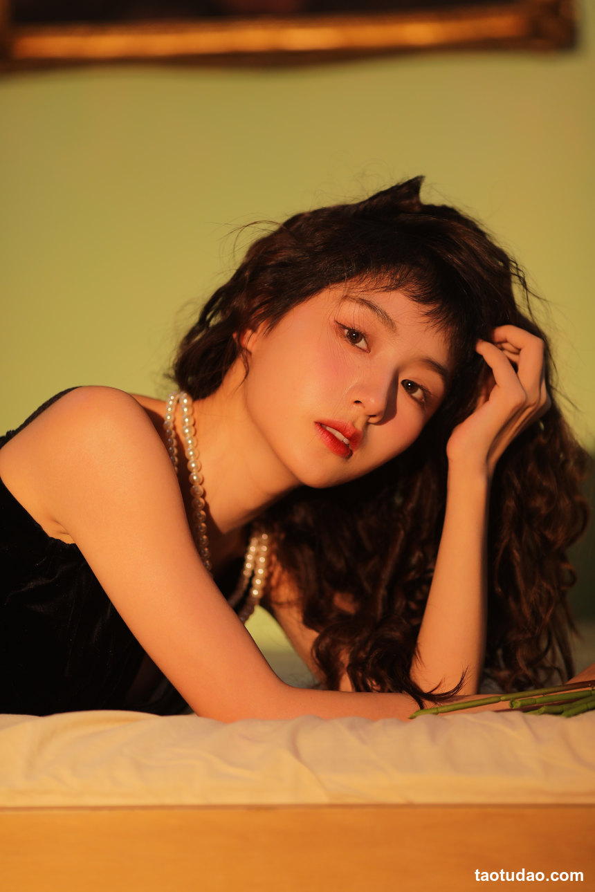 图片[3]-[YITUYU艺图语]2022.12.04 黑色神秘 顾林x[32+1P／569MB]-绅士图