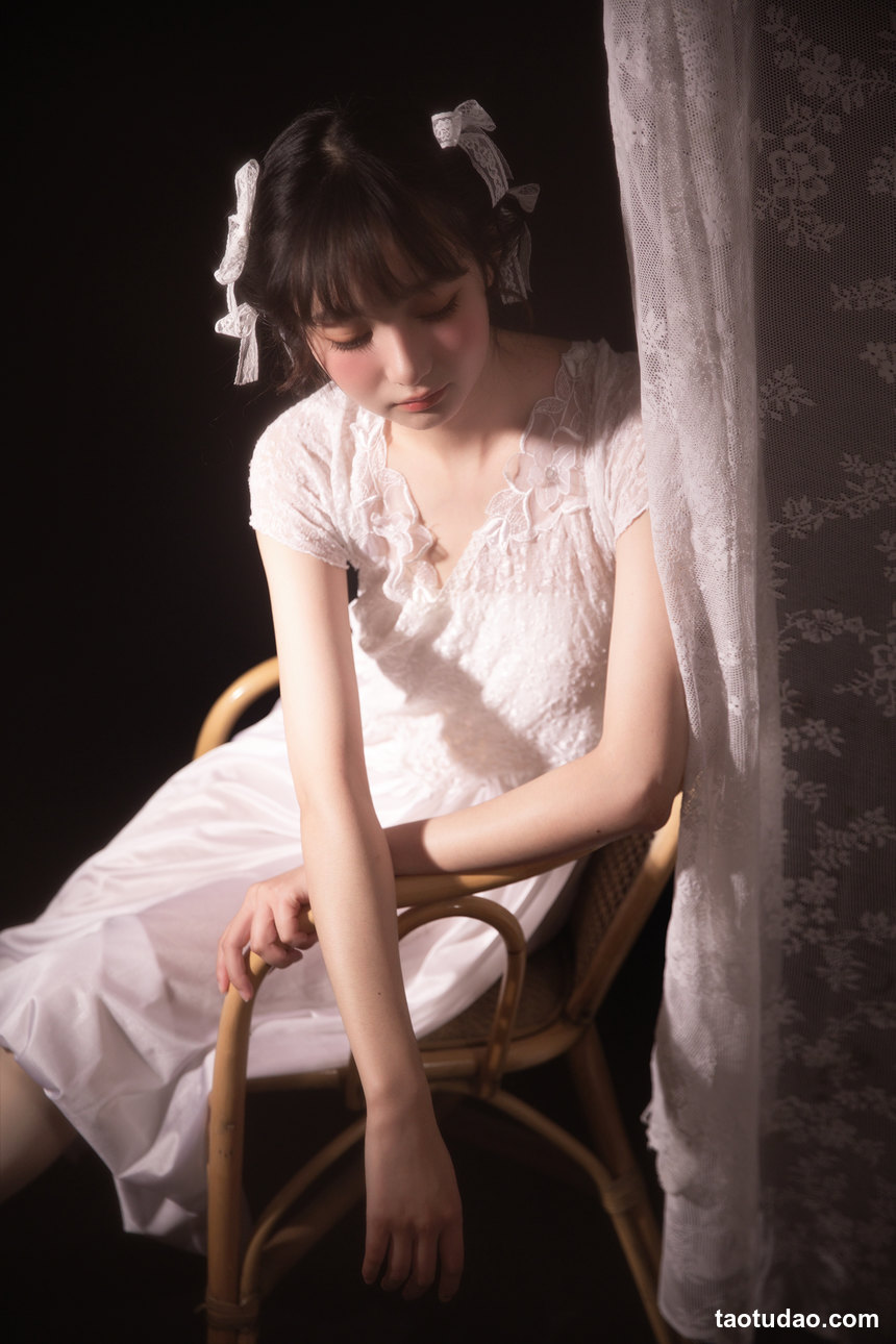 图片[3]-[YITUYU艺图语]2022.11.03 南法少女 阿瑶[21+1P／219MB]-绅士图