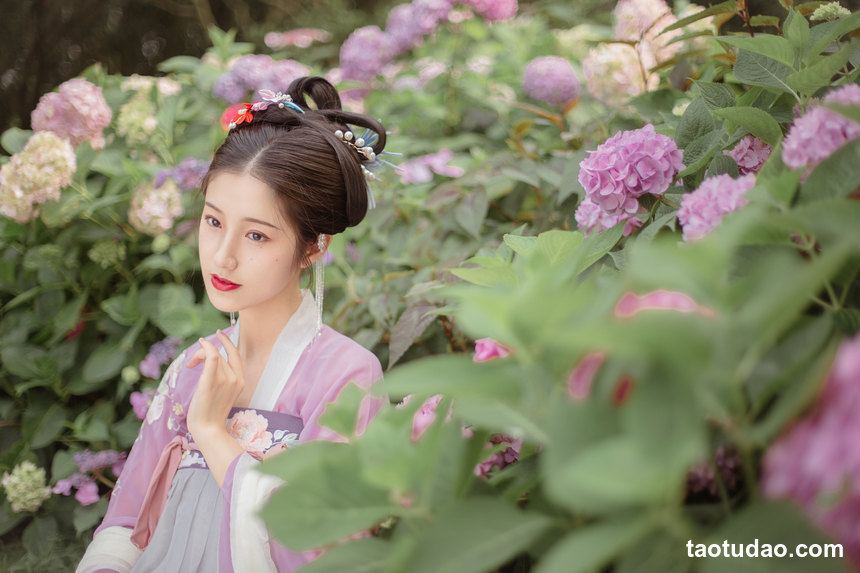 图片[3]-[YITUYU艺图语]2022.04.05 十二花神令之八仙花 大仙奶奶[23+1P／131MB]-绅士图