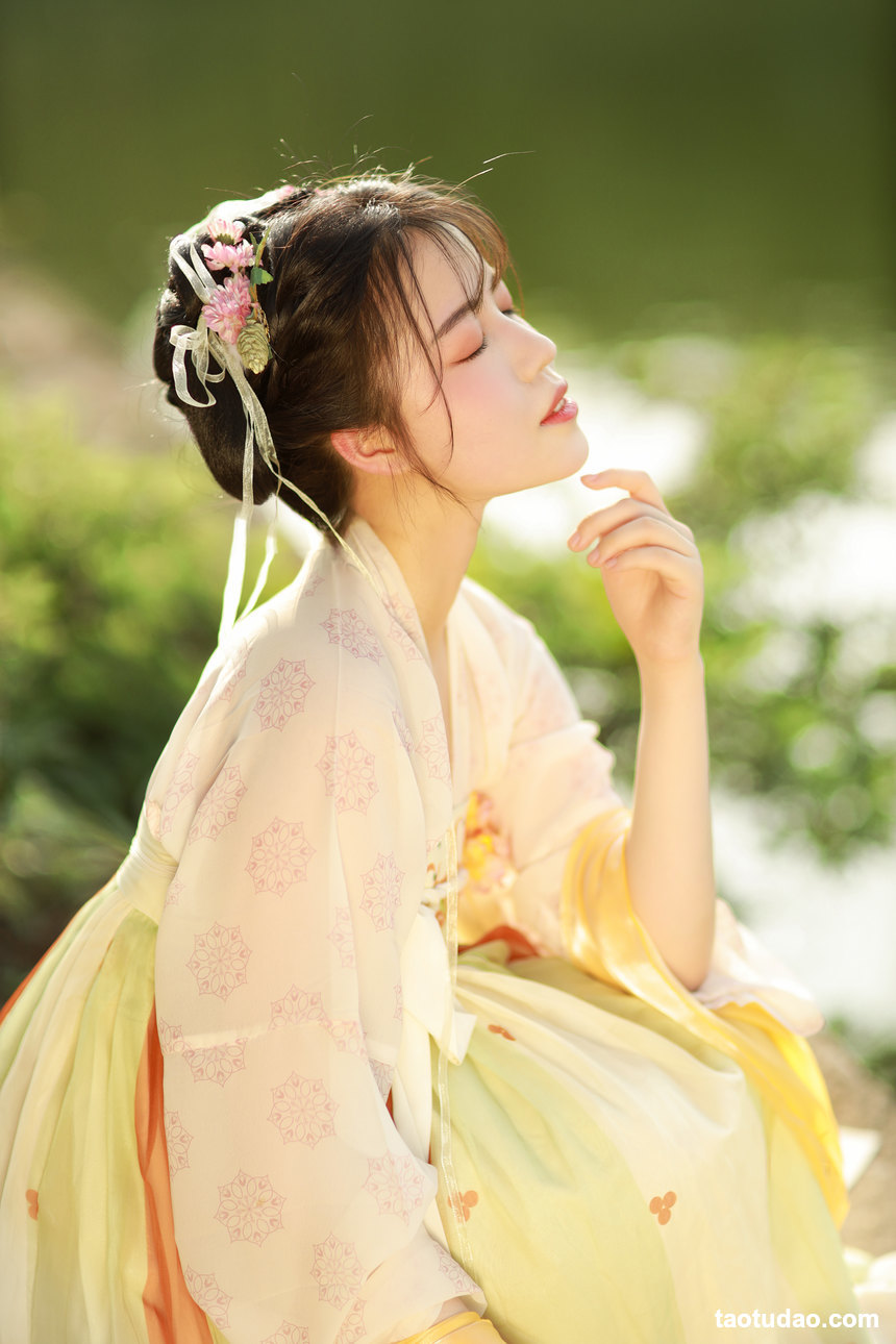 图片[4]-[YITUYU艺图语]2022.06.11 夏日少女 我超白_[26+1P／325MB]-绅士图