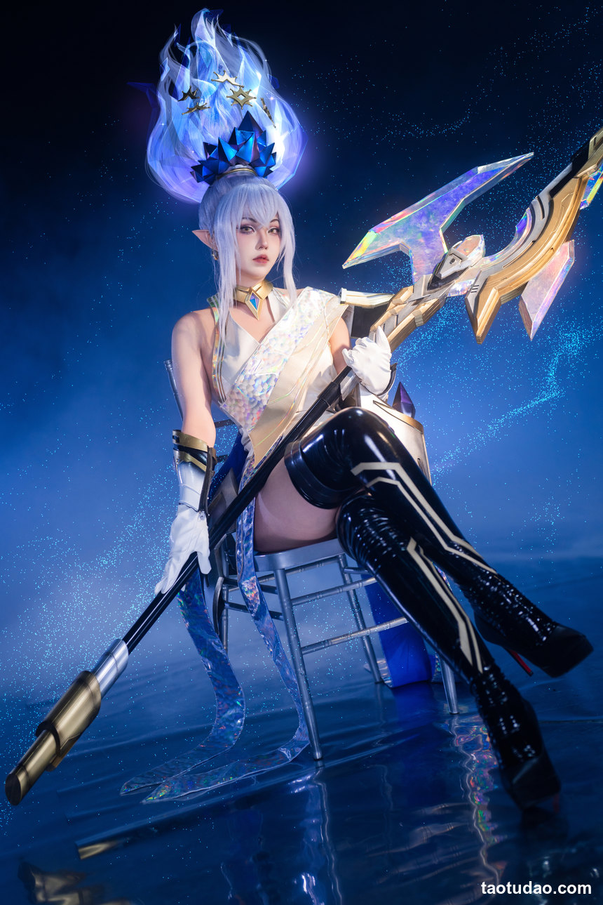 图片[2]-菌烨tako – 23年1月至臻风女 [12P-253MB]-绅士图