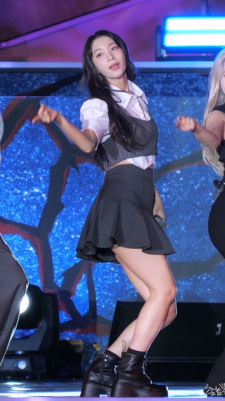 230924 오마이걸 (Oh My Girl) – 불꽃놀이 (Remember Me) (유빈) 직캠 [한성백제문화제] / 饭拍视频-艺库