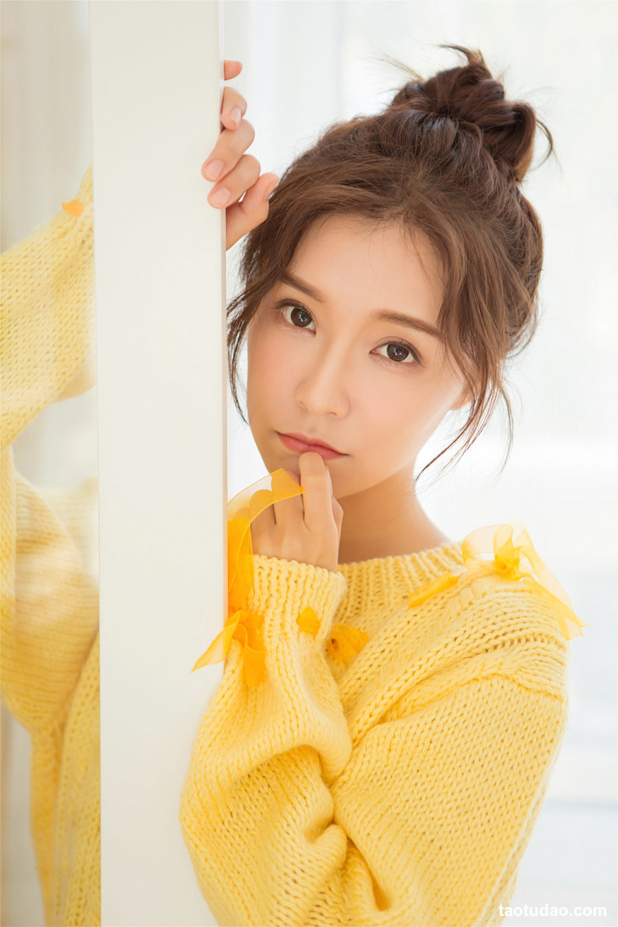 图片[2]-[YALAYI雅拉伊]2023.12.05 NO.1091 小黄鸭子[36+1P／195MB]-绅士图