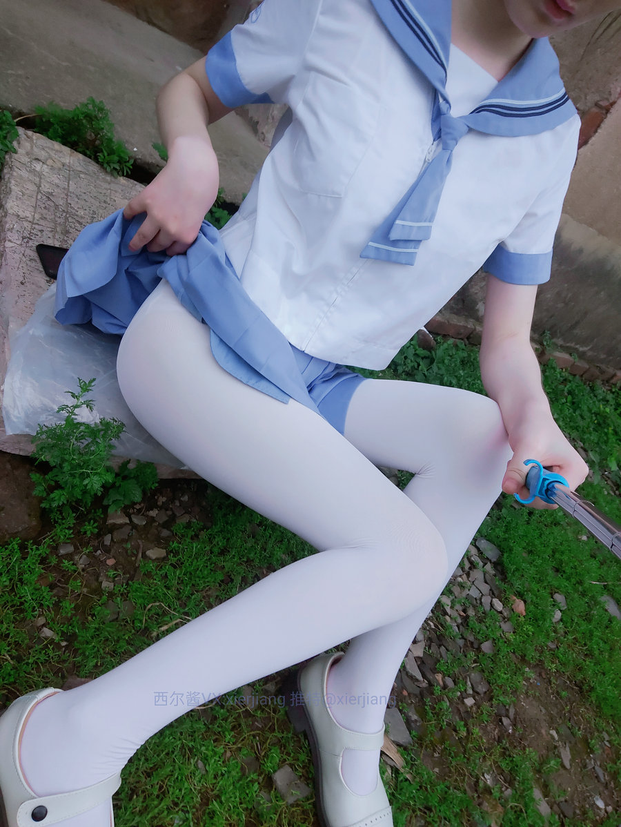 微博萌妹子西尔酱 – 青草水手服 / 74P1V-696MB / cos萌妹-绅士图