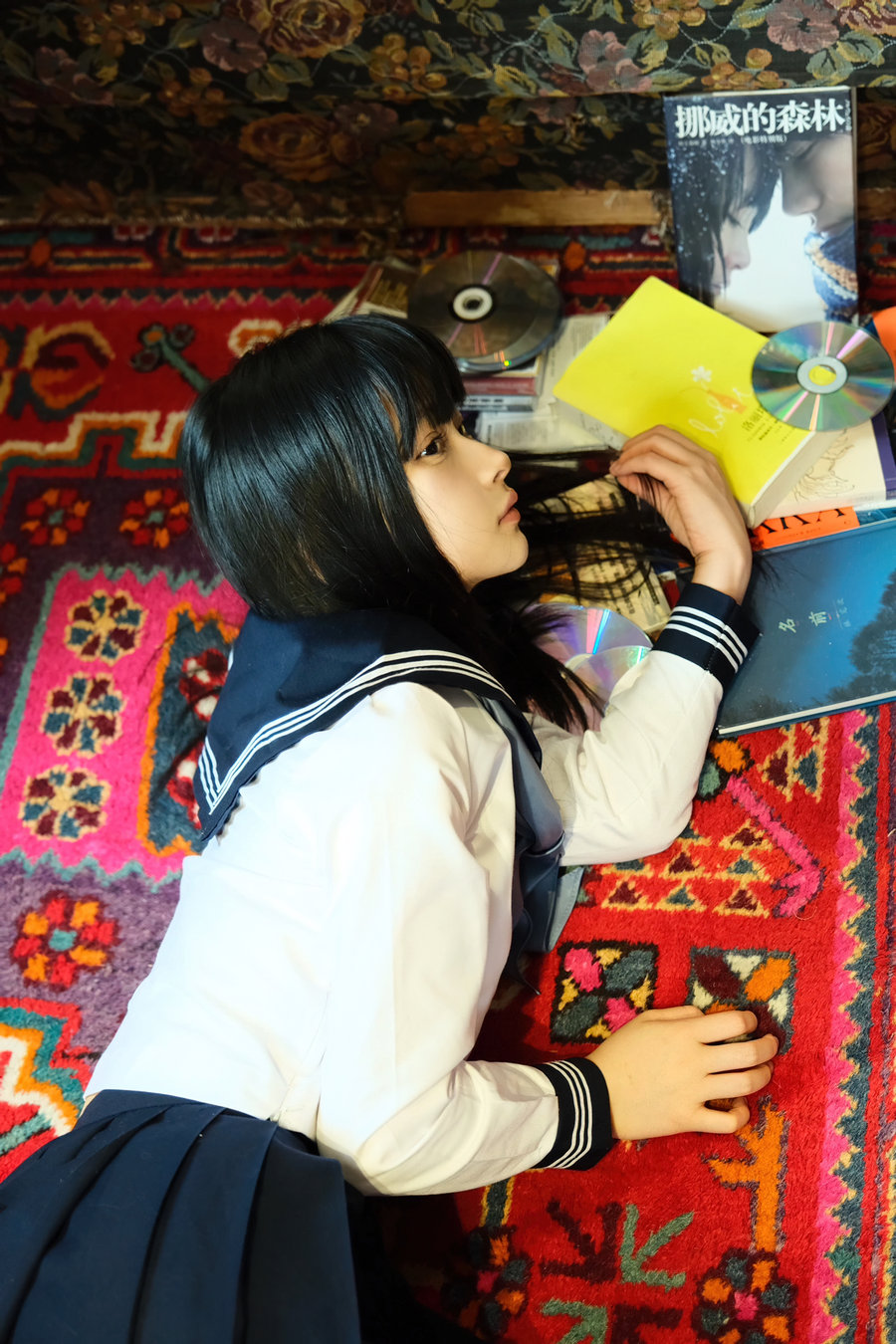 白莉爱吃巧克力原理猪 闺房JK [19P-732MB]-绅士图