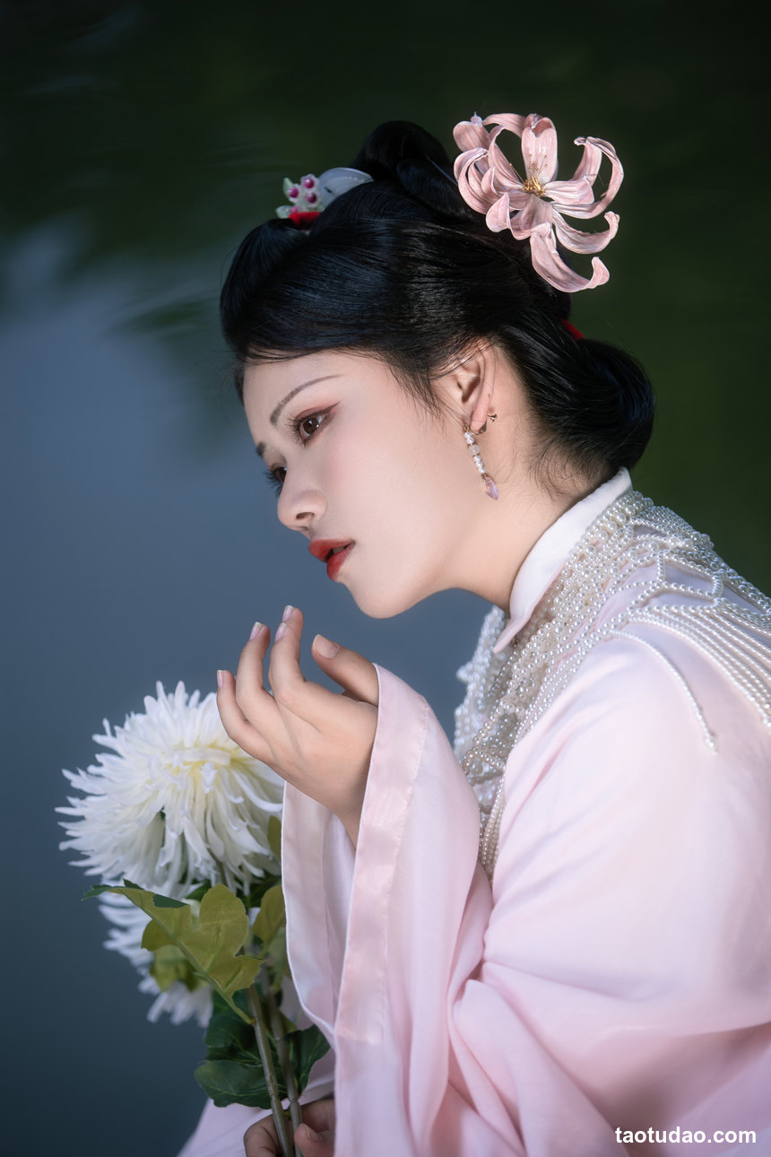 图片[2]-[YITUYU艺图语]2022.11.20 入梦也 連翹____[23+1P／234MB]-绅士图