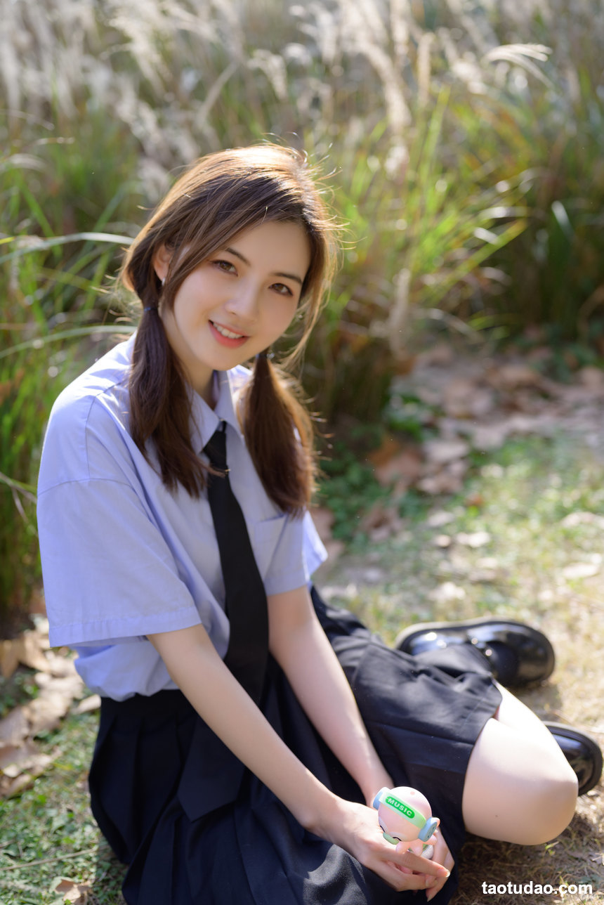 图片[2]-[YITUYU艺图语]2022.06.21 花与少女 思涼poi[34+1P／646MB]-绅士图