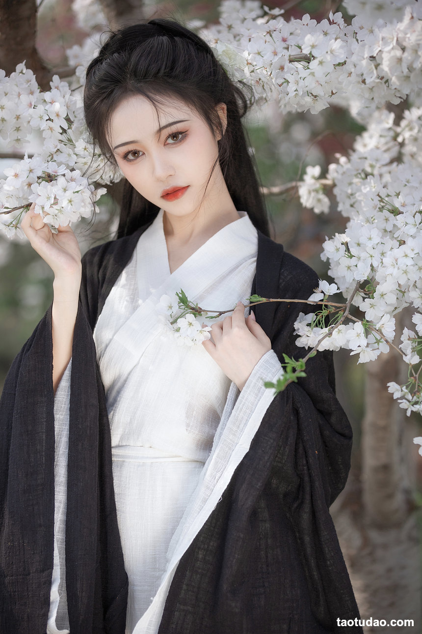 图片[4]-[YITUYU艺图语]2022.08.17 白樱 梨一依[24+1P／256MB]-绅士图