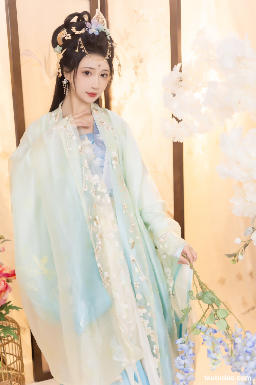 图片[2]-[YITUYU艺图语]2023.01.13 梨花落 -绮罗生的小苏苏-[25+1P／220MB]-绅士图