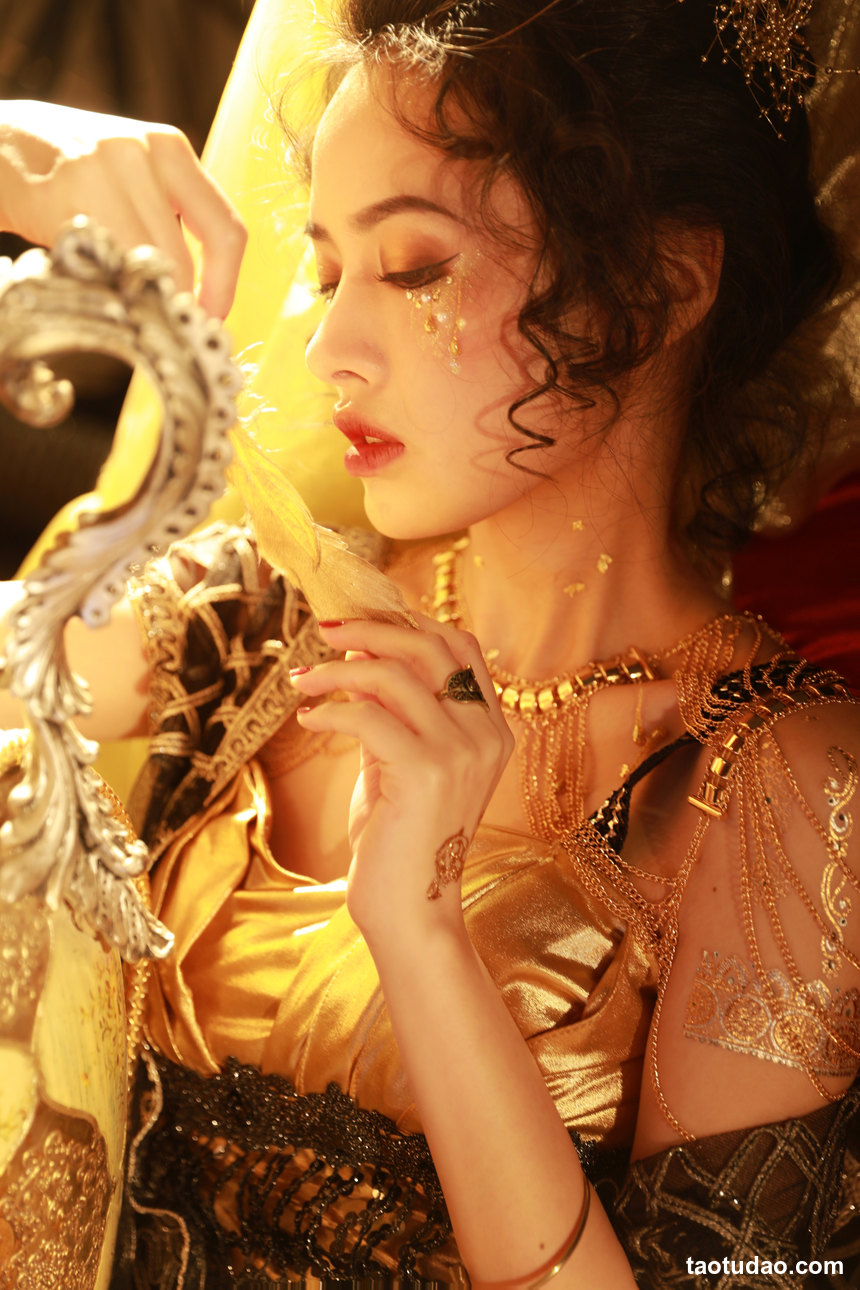 图片[2]-[YITUYU艺图语]2022.09.15 纸醉金迷 相泽希子[40+1P／387MB]-绅士图