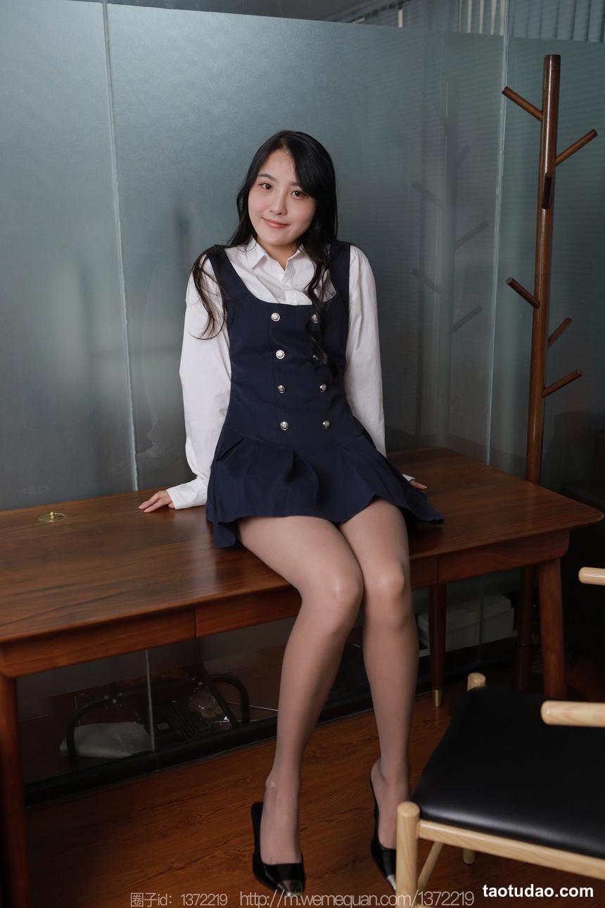 [IESS异思趣向] 2023.01.02 丝享家 1317 婉萍《学苑短裙》[79P-78.6M]-绅士图