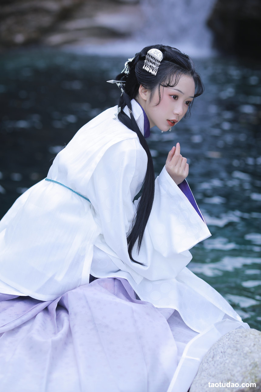 图片[4]-[YITUYU艺图语]2022.04.21 枕石听泉 槐枝-[26+1P／383MB]-绅士图