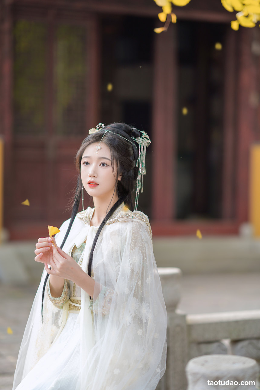 图片[4]-[YITUYU艺图语]2022.12.22 神的坠落 岳雨婷[26+1P／202MB]-绅士图