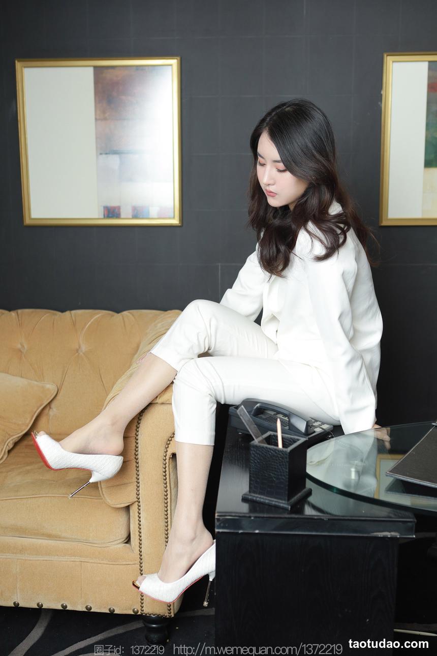 图片[4]-[IESS异思趣向] 2023.02.27 丝享家 1374 小宝《白色裤里丝》[86P-83.8M]-绅士图