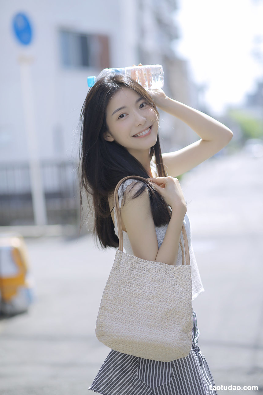 图片[2]-[YITUYU艺图语]2022.05.04 治愈女孩的笑容 偲偲[21+1P／46.1MB]-绅士图