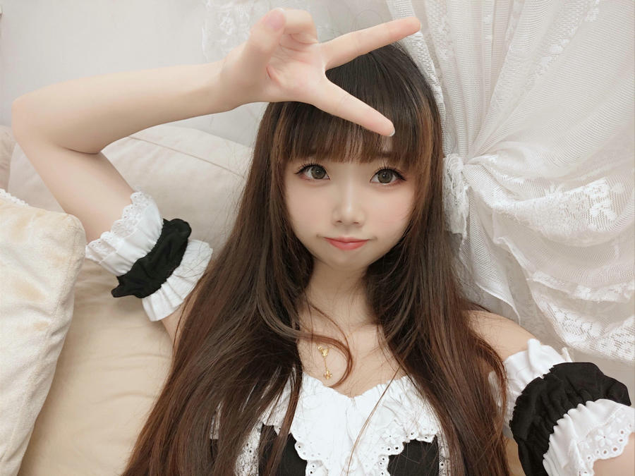 Cos小姐姐雪琪 - 对镜女仆 / 28P2V-618MB / cos萌妹-绅士图