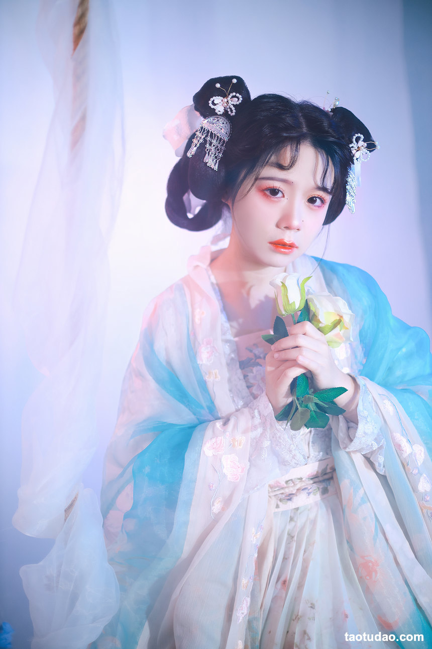 图片[2]-[YITUYU艺图语]2022.03.06 燕脂 Suky喜欢软绵绵毛茸茸的团子[19+1P／205MB]-绅士图