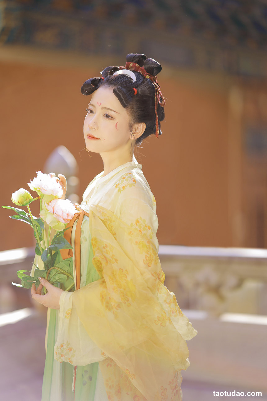 图片[3]-[YITUYU艺图语]2022.09.26 豆蔻 大写的VK[24+1P／193MB]-绅士图