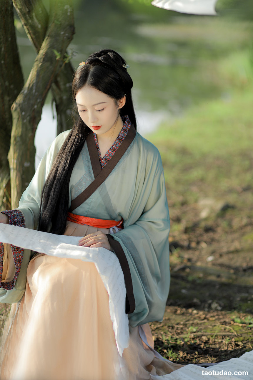 图片[3]-[YITUYU艺图语]2022.02.01 人间四月天 芯轶[23+1P／261MB]-绅士图