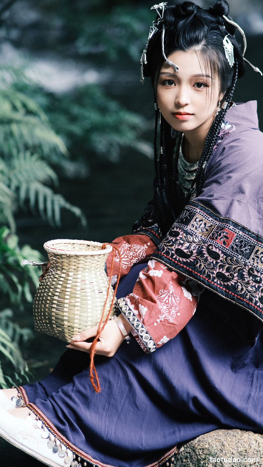 图片[4]-[YITUYU艺图语]2022.07.08 苗家姑娘 proyhine[27+1P／335MB]-绅士图