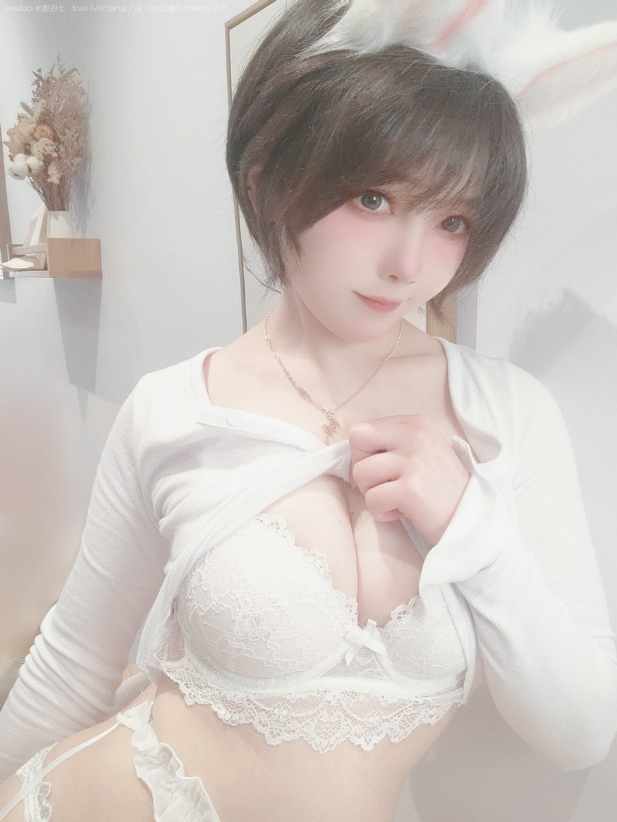 动漫博主名濑弥七 - 白兔兔 / 34P4V-113MB / cos萌妹-绅士图