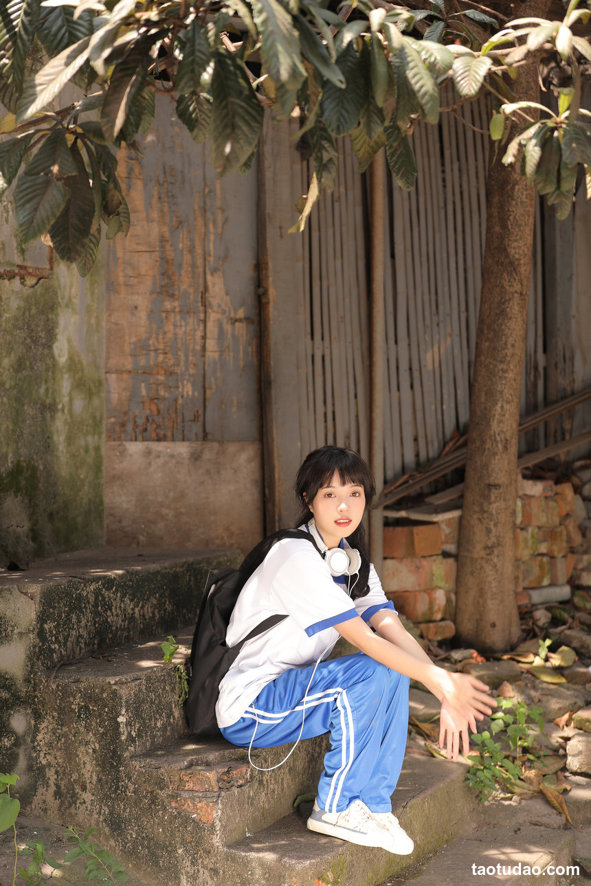 图片[2]-[YITUYU艺图语]2022.09.21 致青春 小薇人儿[31+1P／350MB]-绅士图