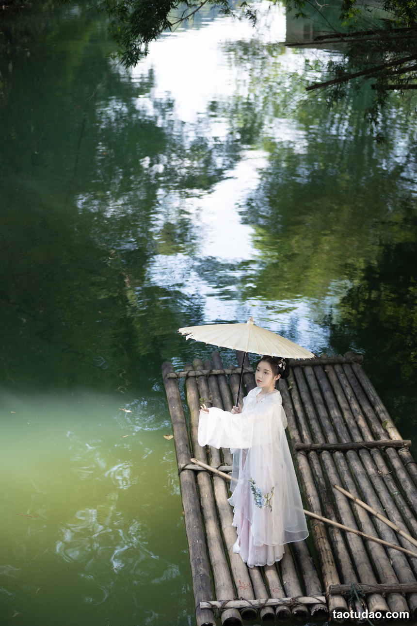 图片[4]-[YITUYU艺图语]2022.09.17 山涧 七霓巳猫-[33+1P／362MB]-绅士图