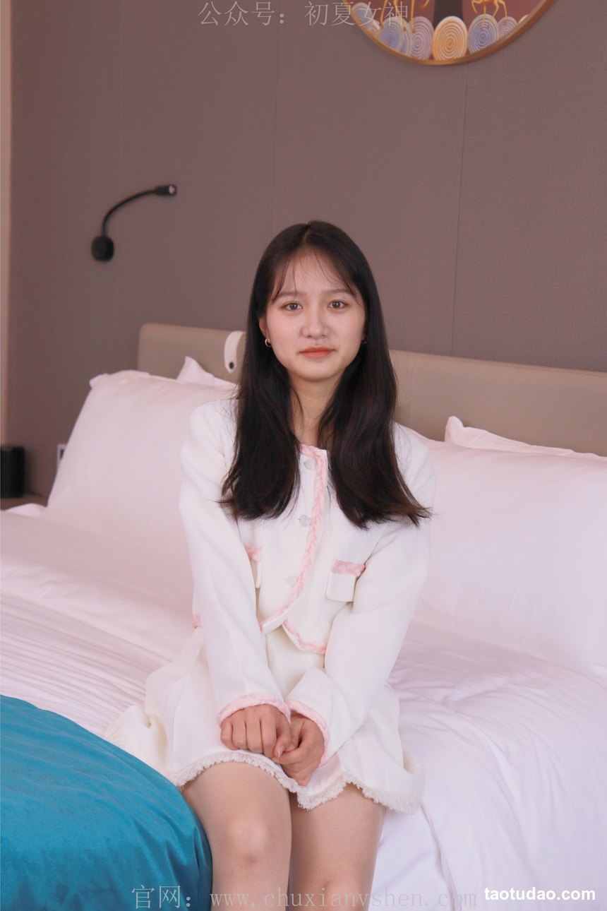 图片[3]-初夏女神 NO.020 沙沙 S码粉白色套搭配小白鞋[104P+1V／6.39GB]-绅士图